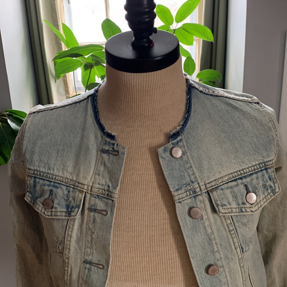 Gap 1969 light blue Jean Jacket - Picture 2 of 6